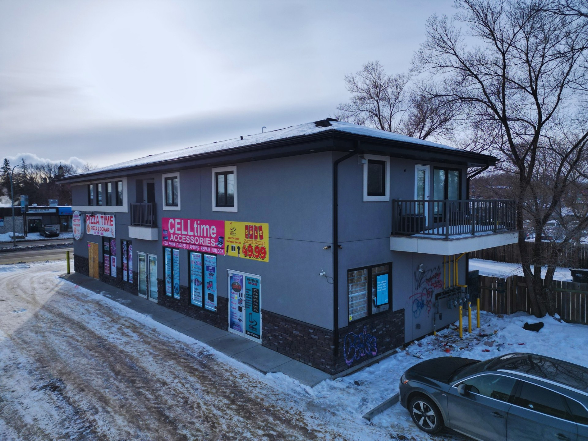 低于成本价出售! 萨斯卡通市区·商业楼—22nd街，2019 年新建，4 个独立单元——林与唐地产 - 2